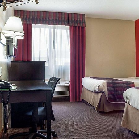 Econo Lodge Jamestown Buitenkant foto