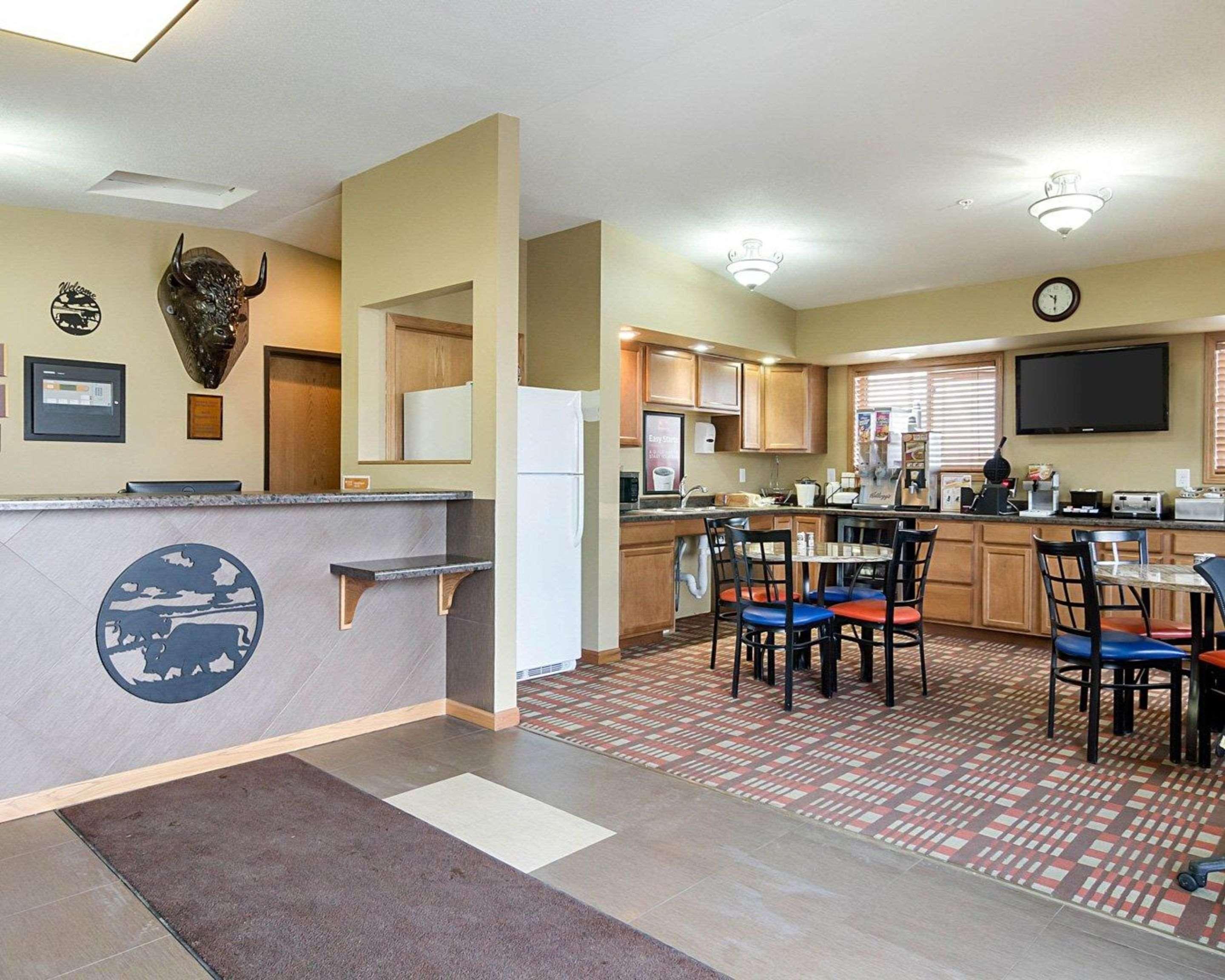 Econo Lodge Jamestown Buitenkant foto