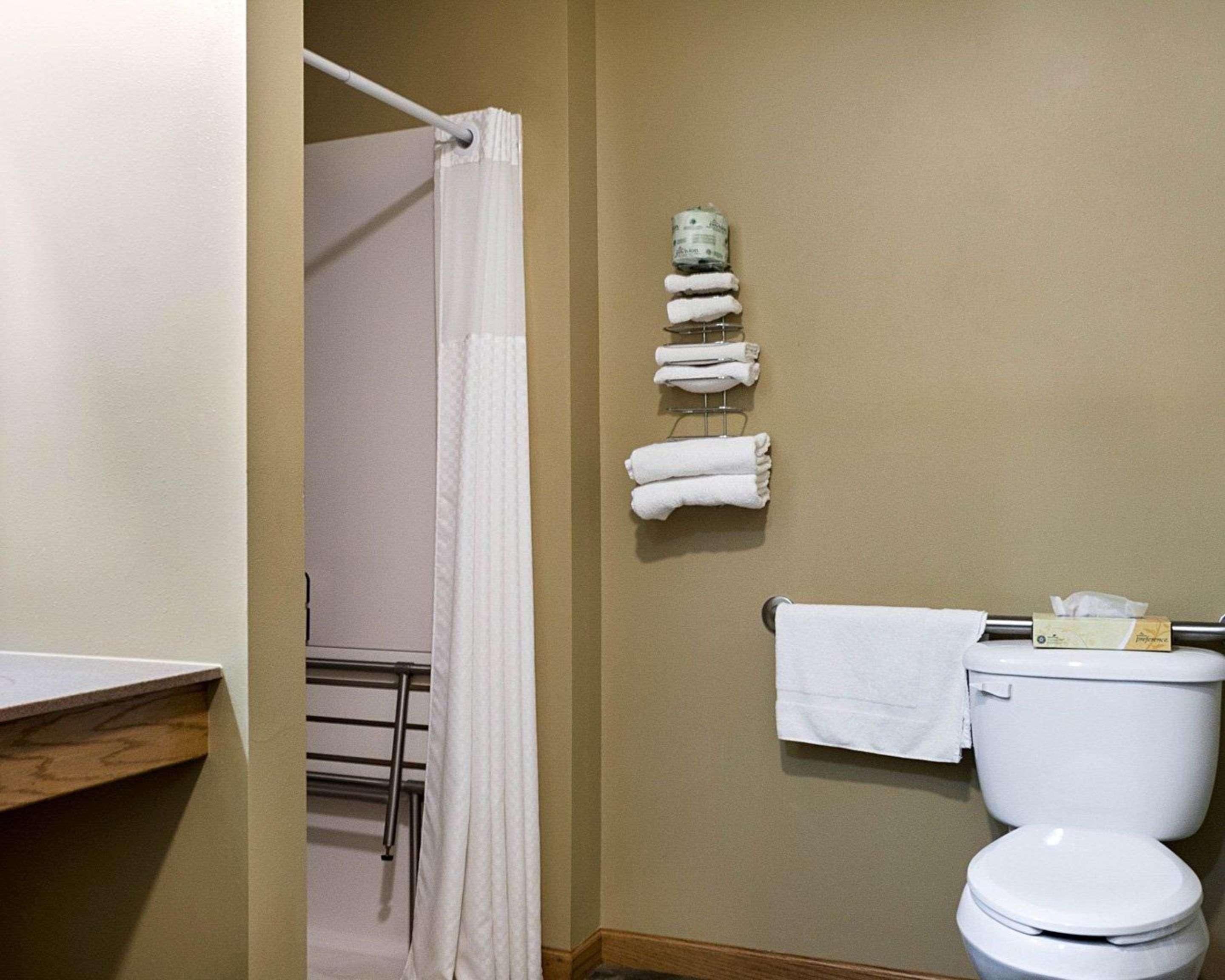 Econo Lodge Jamestown Buitenkant foto