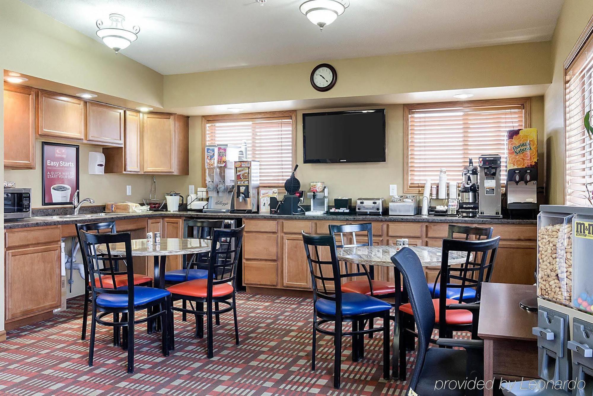 Econo Lodge Jamestown Buitenkant foto