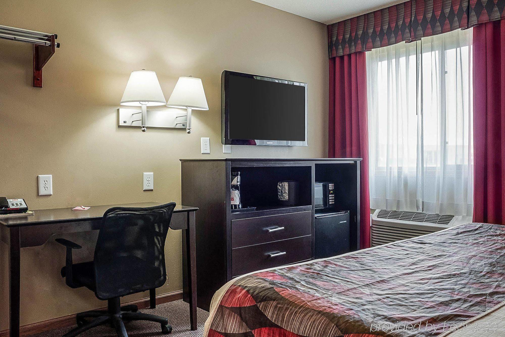 Econo Lodge Jamestown Buitenkant foto