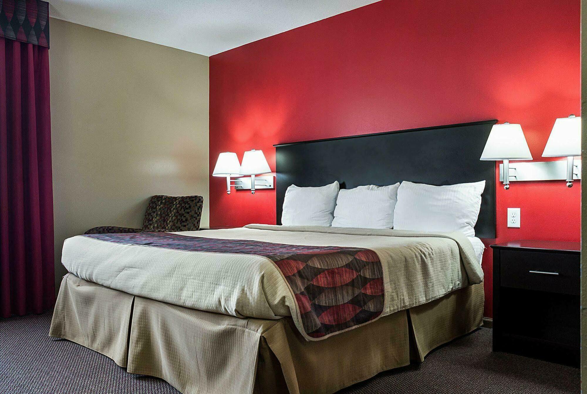 Econo Lodge Jamestown Buitenkant foto