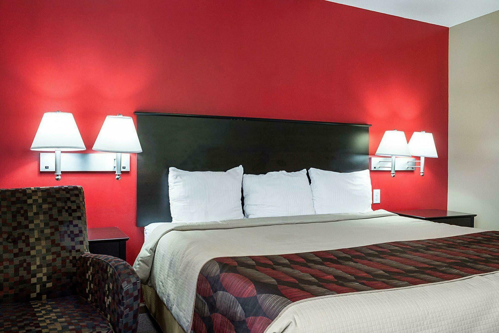Econo Lodge Jamestown Buitenkant foto